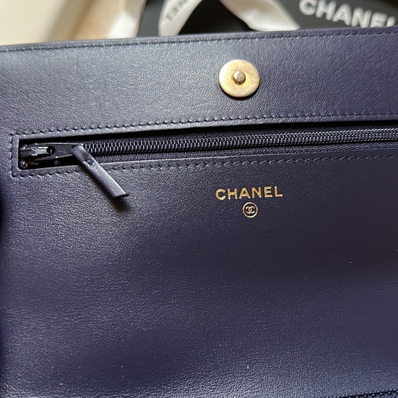 π NWB CHANEL 19 WOC DENIM BAG - Picture 10 of 15